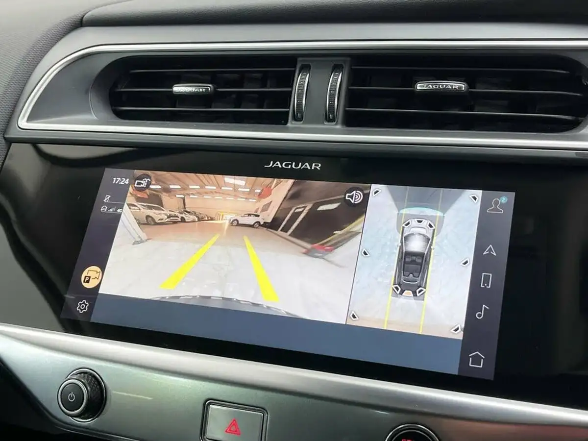 2020-jaguar-i-pace-ev400-hse-big-23