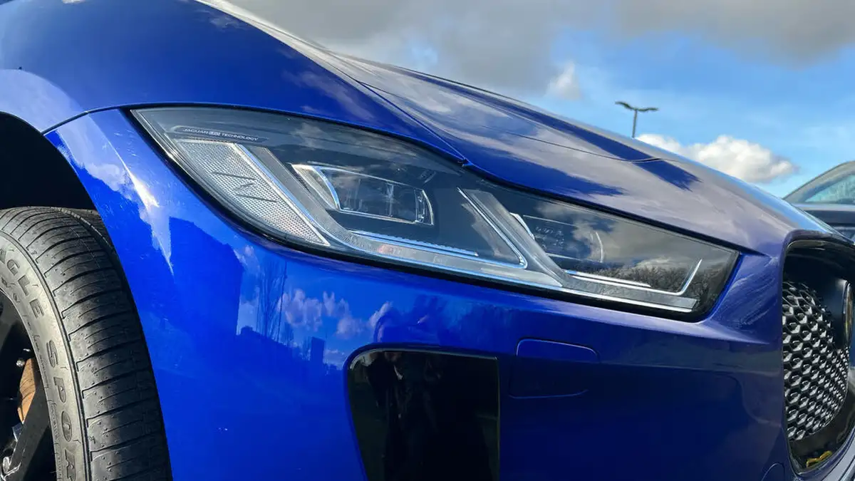 2021-jaguar-i-pace-ev400-black-big-16