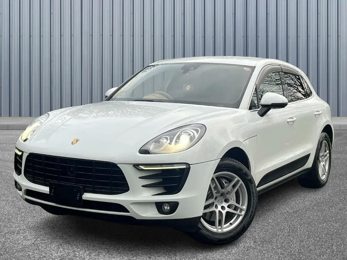 2015-porsche-macan-30-s-big-2
