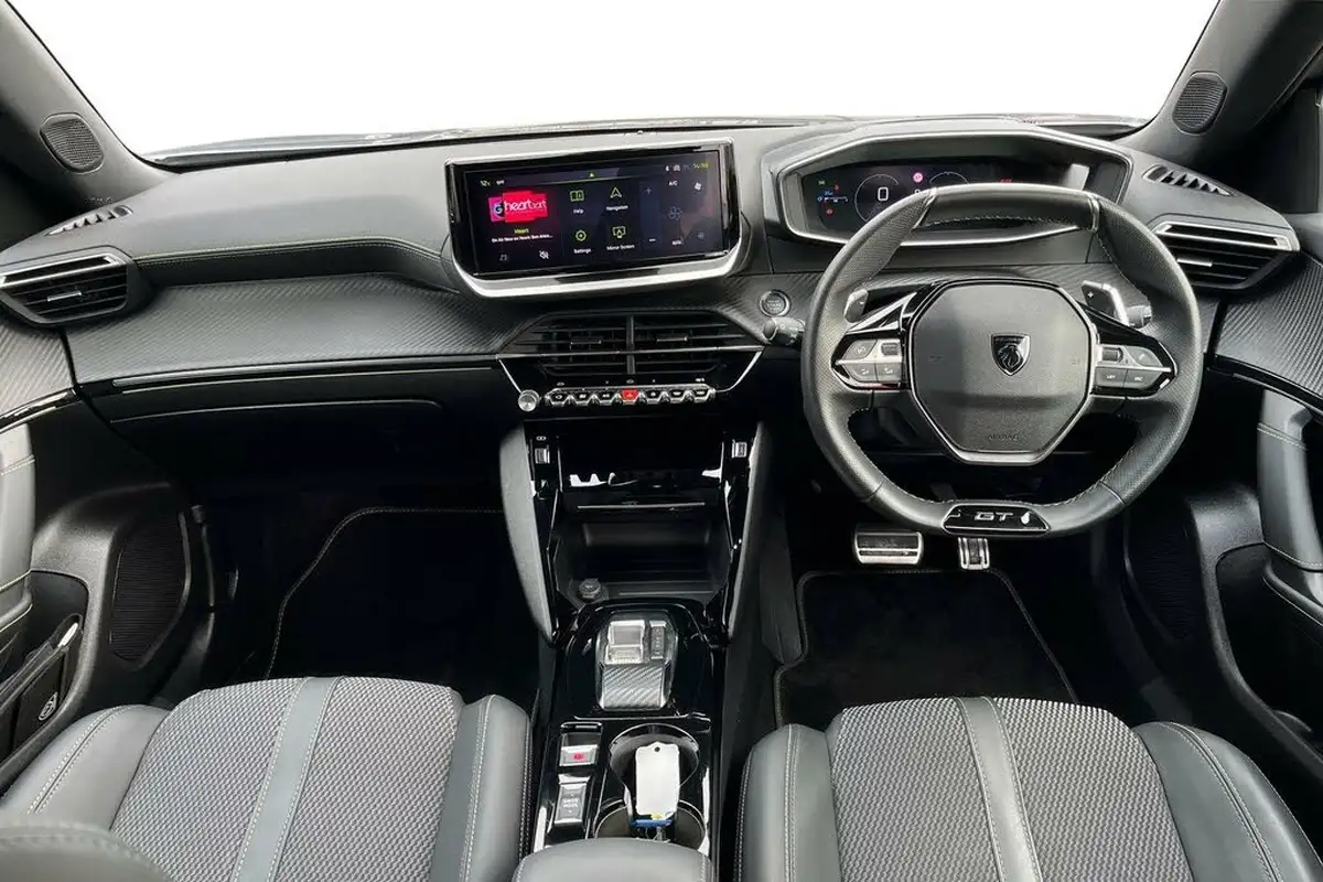 2023-peugeot-2008-suv-big-8