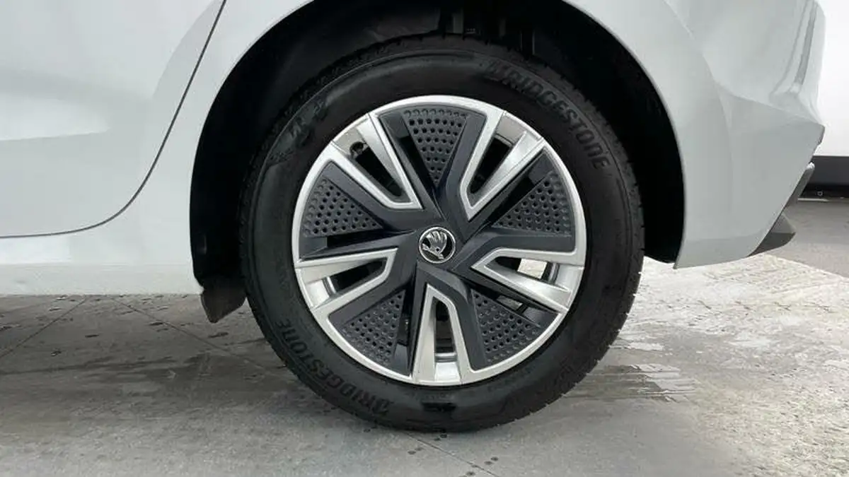 2024-skoda-fabia-10-tsi-se-l-110ps-dsg-big-31