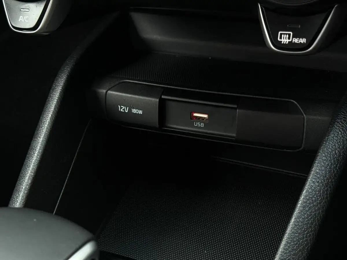 2024-kia-stonic-10-t-gdi-2-98bhp-dct-big-39