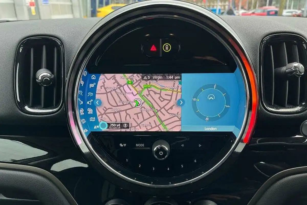 2021-mini-countryman-20-cooper-s-classic-big-24