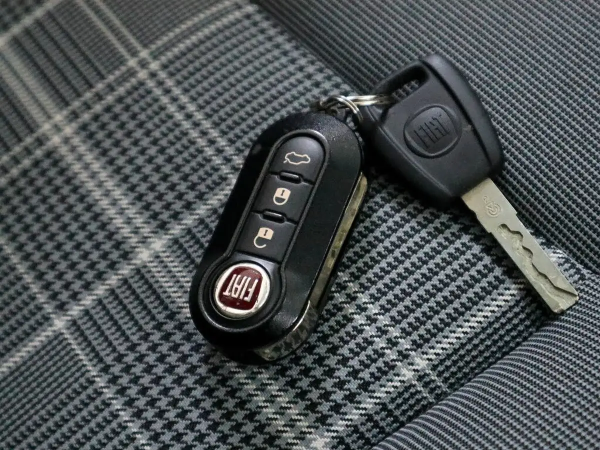 2018-fiat-500-12-lounge-dualogic-big-36