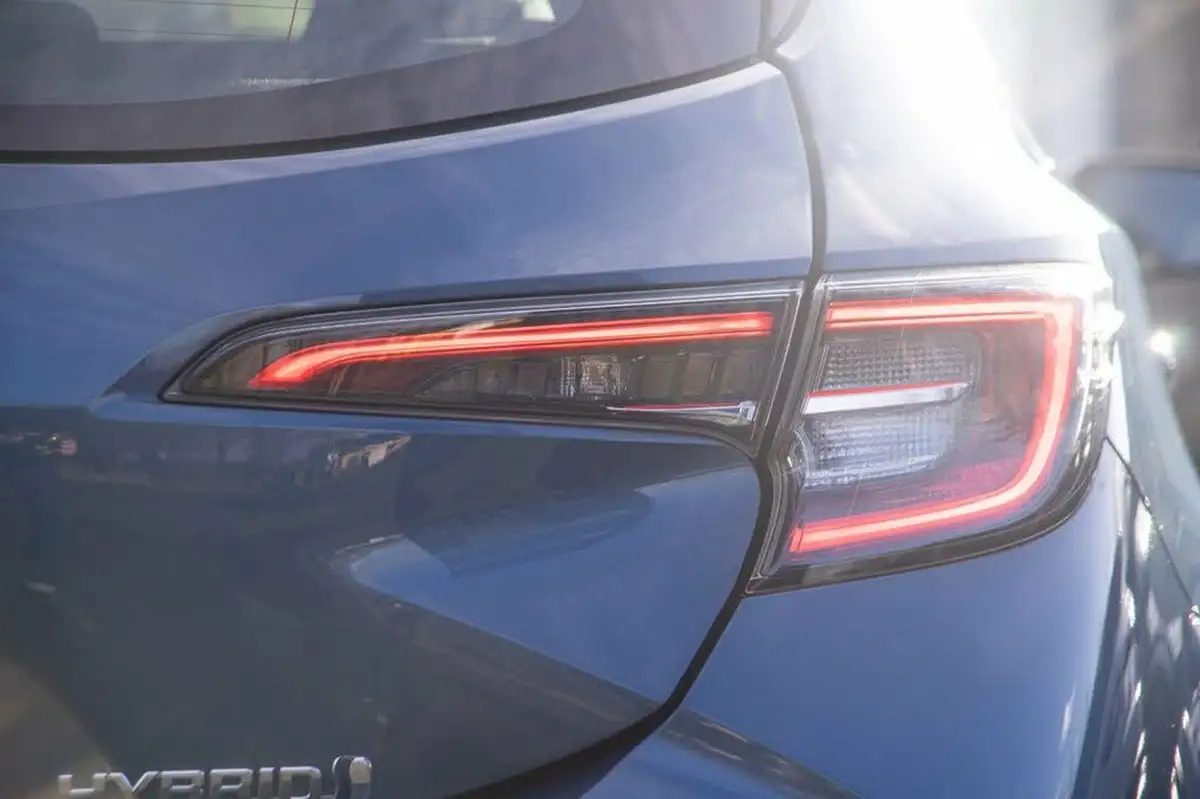 2022-toyota-corolla-18-vvt-i-icon-120bhp-trk-hatchback-5d-big-39