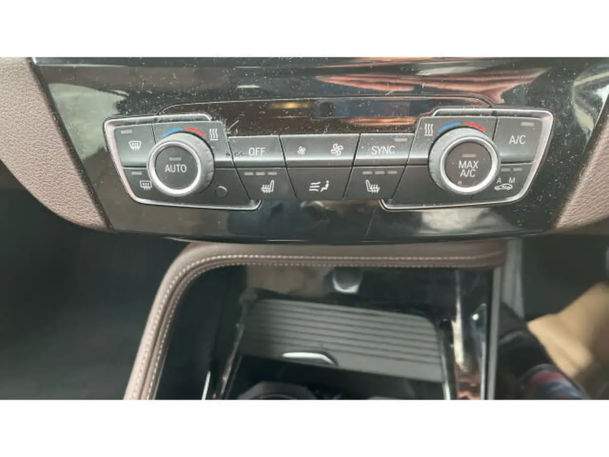 2021-bmw-x1-20-xdrive20i-xline-big-30