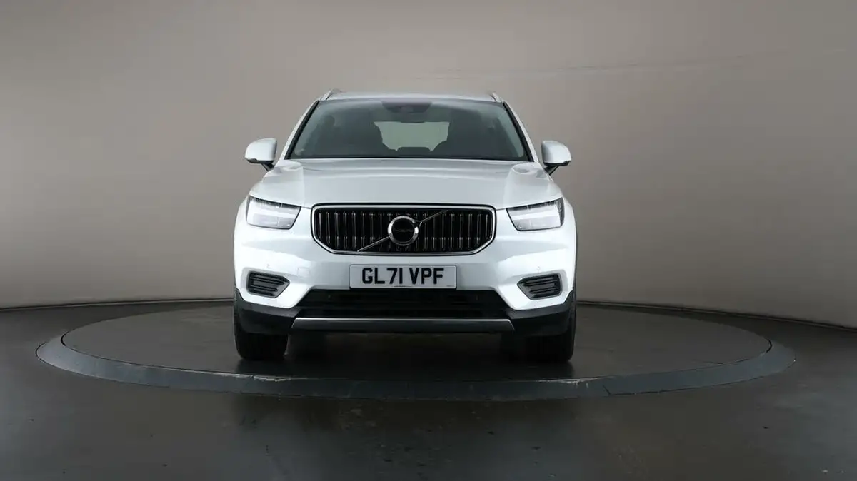 2022-volvo-xc40-20-b4-inscription-awd-big-2