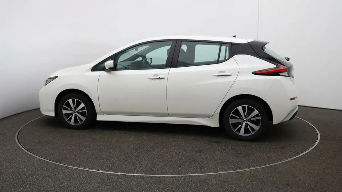 2022-nissan-leaf-e-acenta-big-49