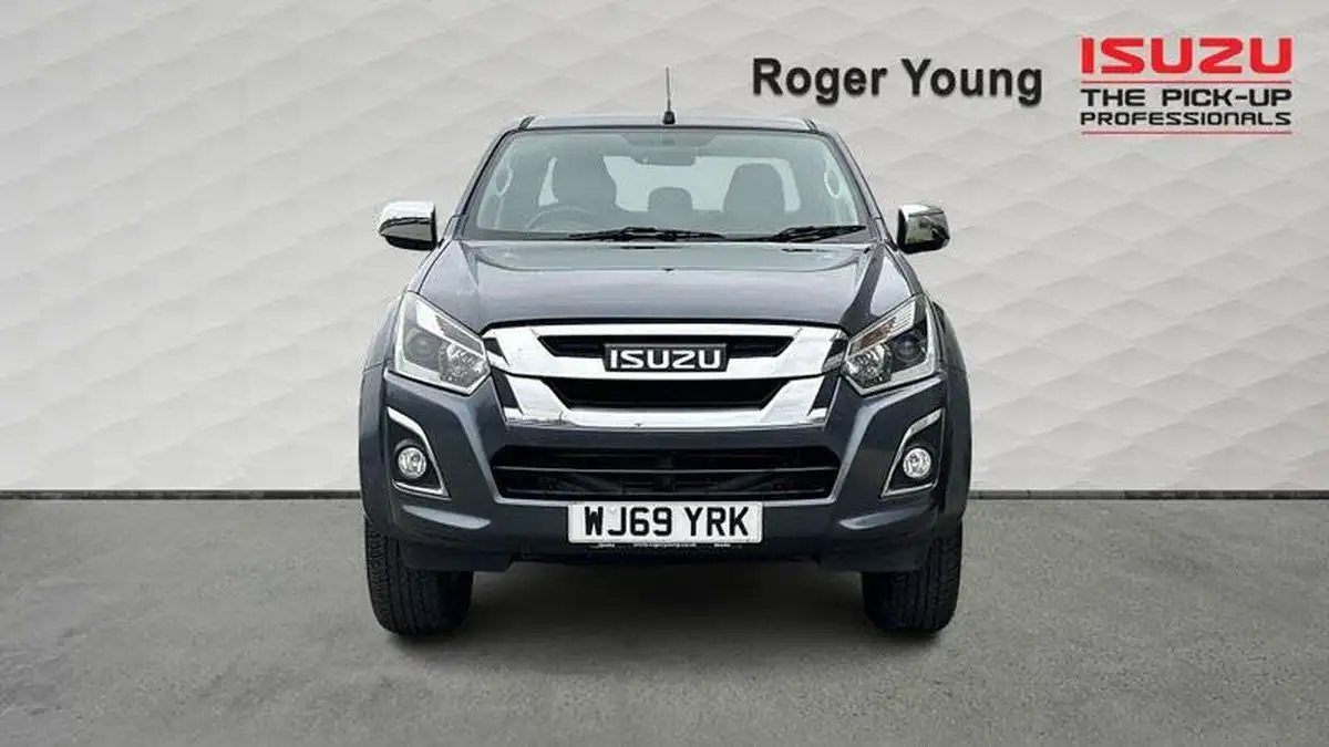 2019-isuzu-d-max-19td-yukon-double-pickup-auto-big-6