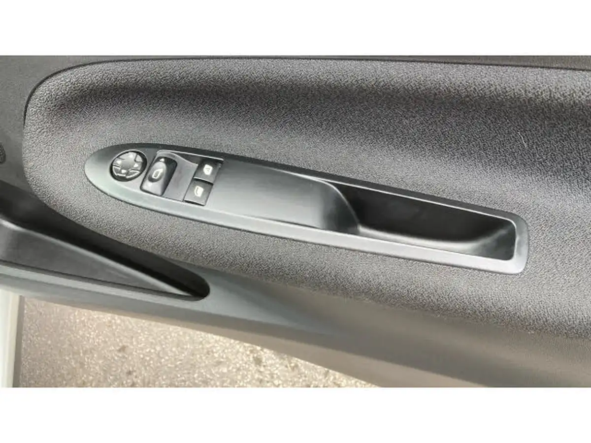 2019-ds-ds-3-12-puretech-connected-chic-big-34