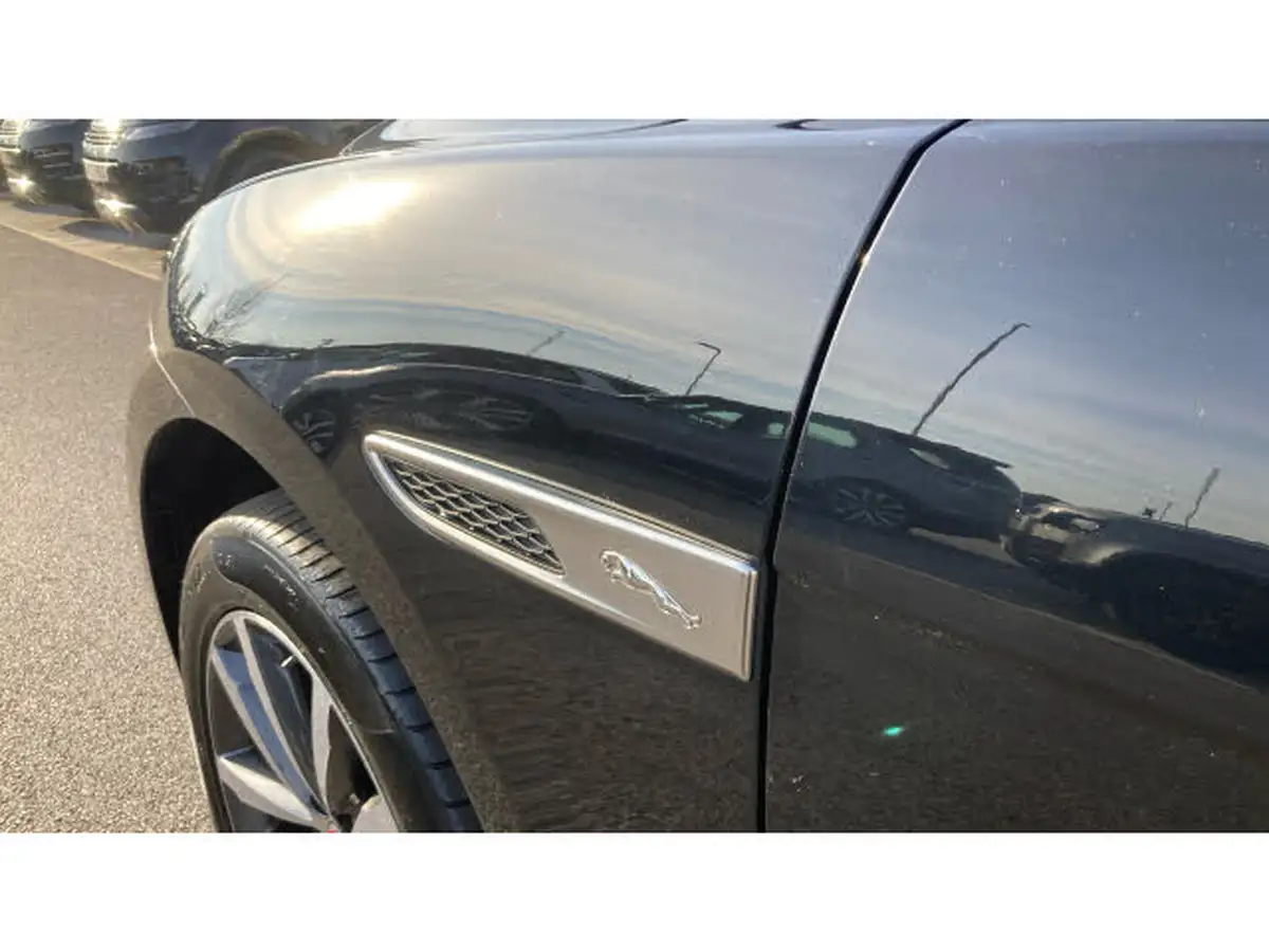2022-jaguar-f-pace-20-p400e-r-dynamic-se-big-19