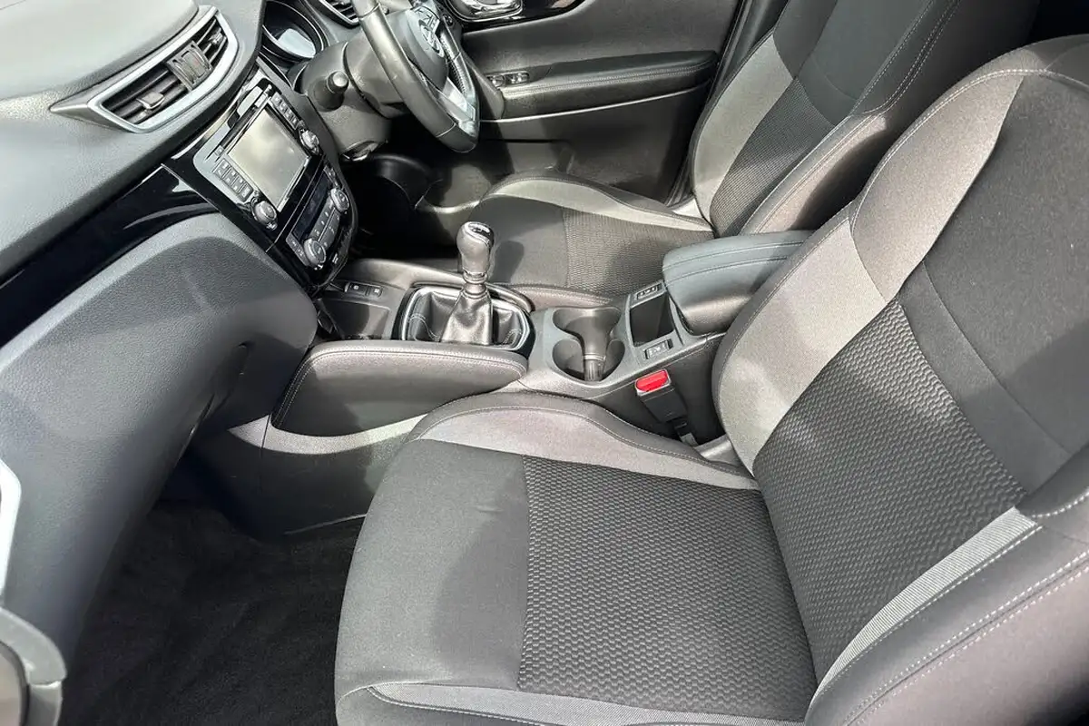2018-nissan-qashqai-15dci-acenta-115ps-big-6
