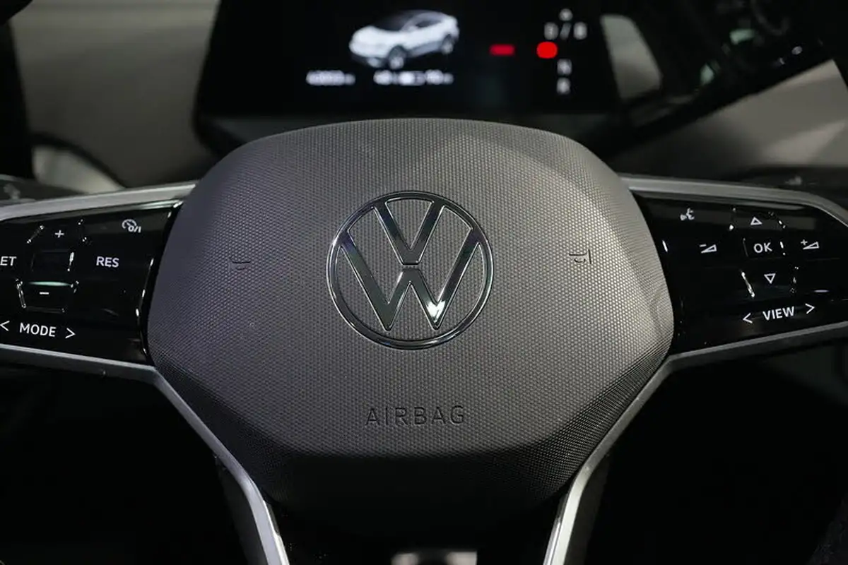 2022-volkswagen-id5-e-style-174ps-big-30