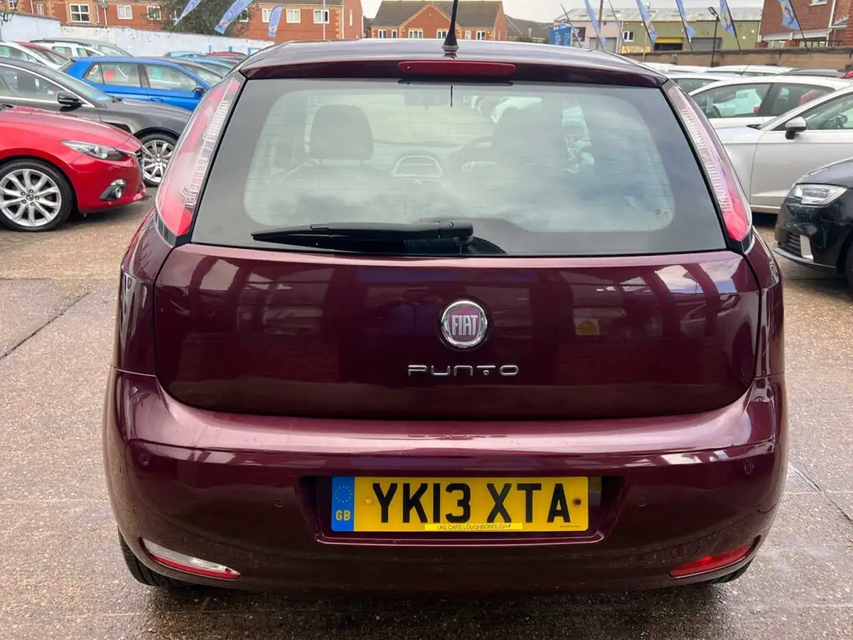 2013-fiat-punto-14-easy-8v-77bhp-brio-3d-big-10