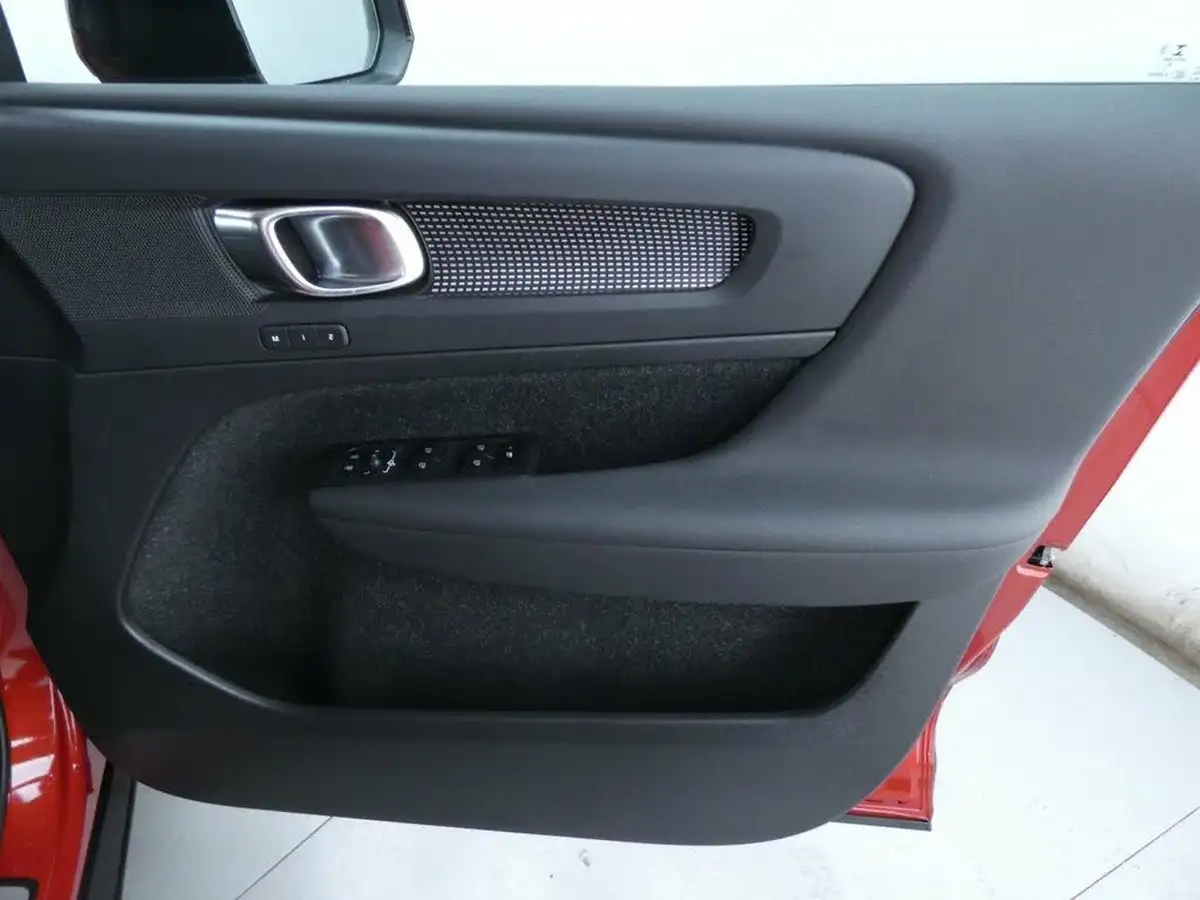 2020-volvo-xc40-15-t5-r-design-pro-plug-in-hybrid-big-23