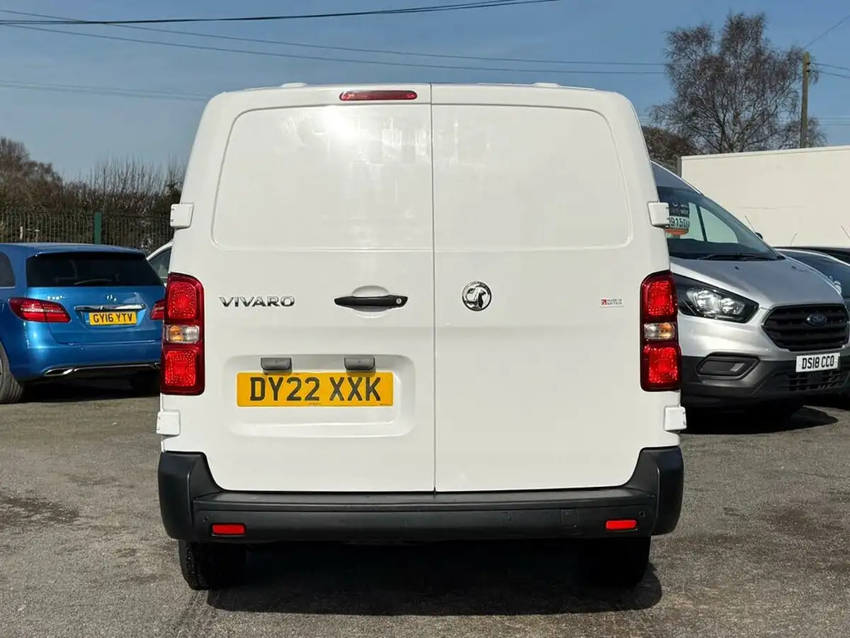 2022-vauxhall-vivaro-20td-3100-l2h1-dynamic-panel-big-43
