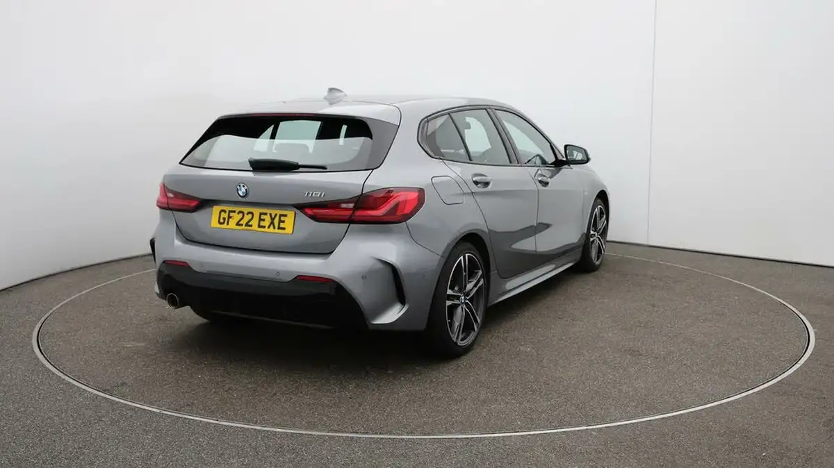2022-bmw-1-series-15-118i-m-sport-lcp-dct-big-47