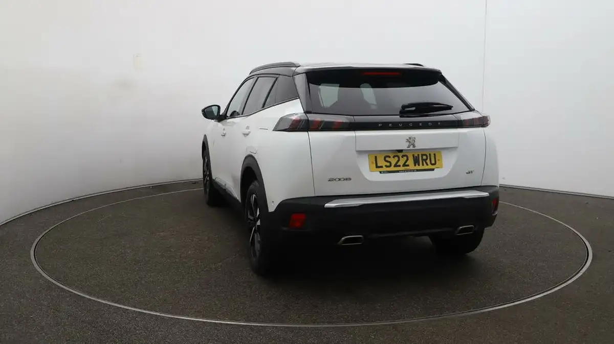 2022-peugeot-2008-suv-12-puretech-gt-big-54