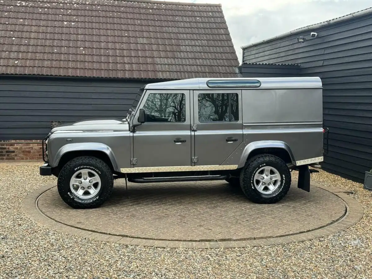 2008-land-rover-110-defender-24td-xs-station-wagon-5-drs-big-7