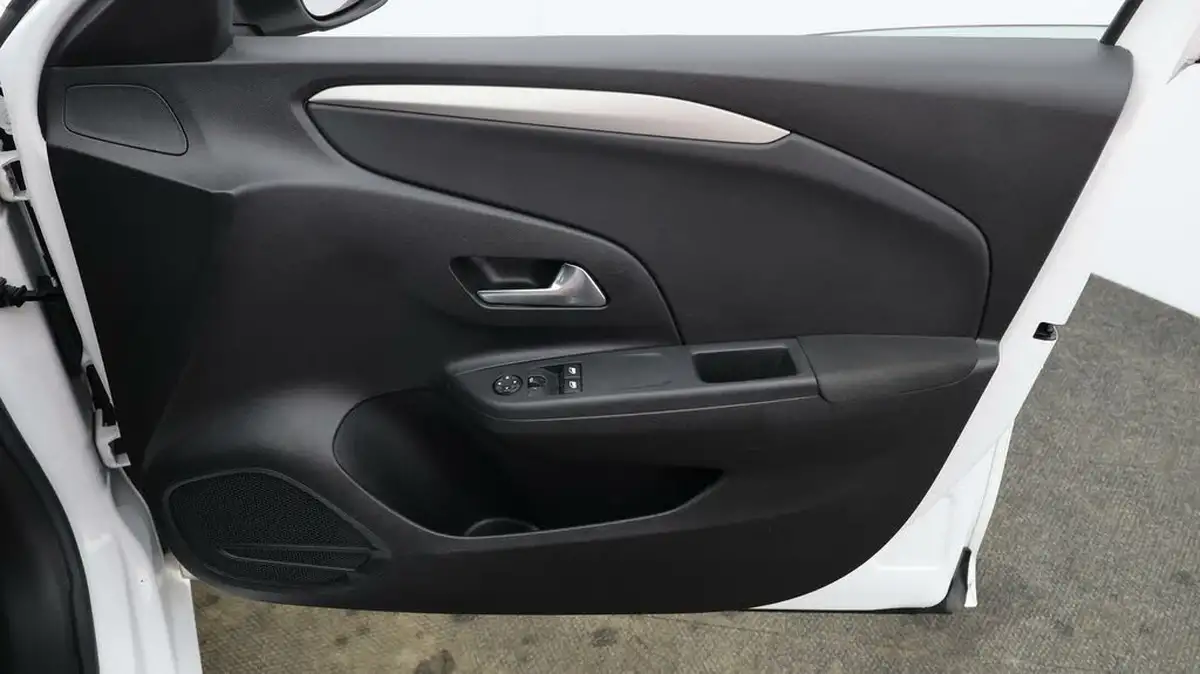 2021-vauxhall-corsa-12-turbo-se-premium-big-14