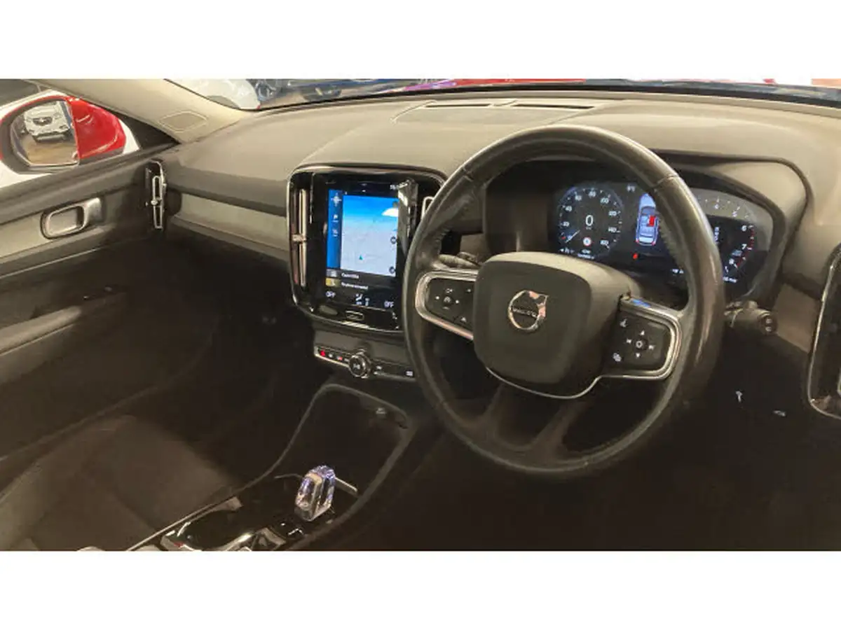 2020-volvo-xc40-15-t3-inscription-geartronic-big-10