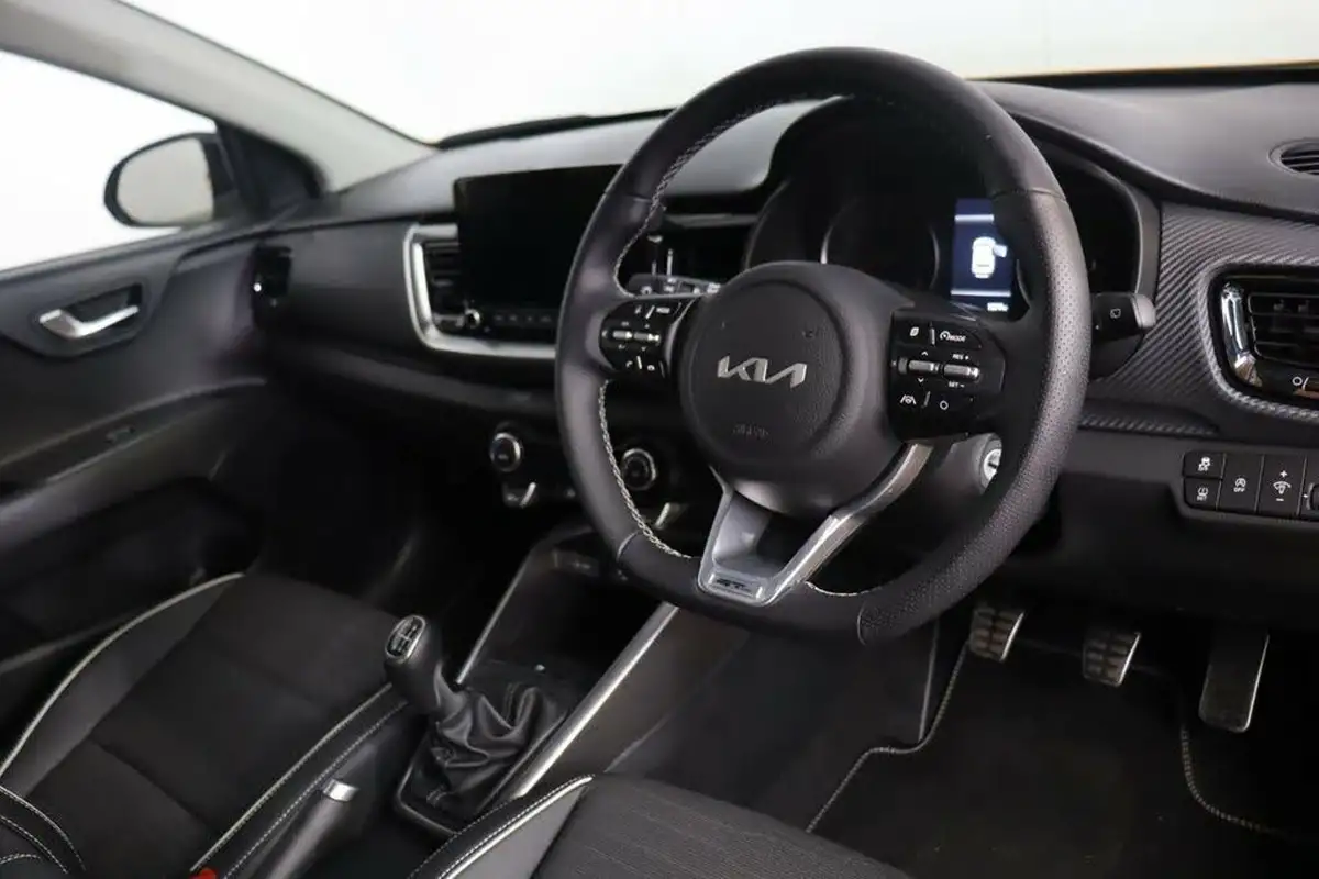 2024-kia-stonic-10-t-gdi-gt-line-98bhp-big-9