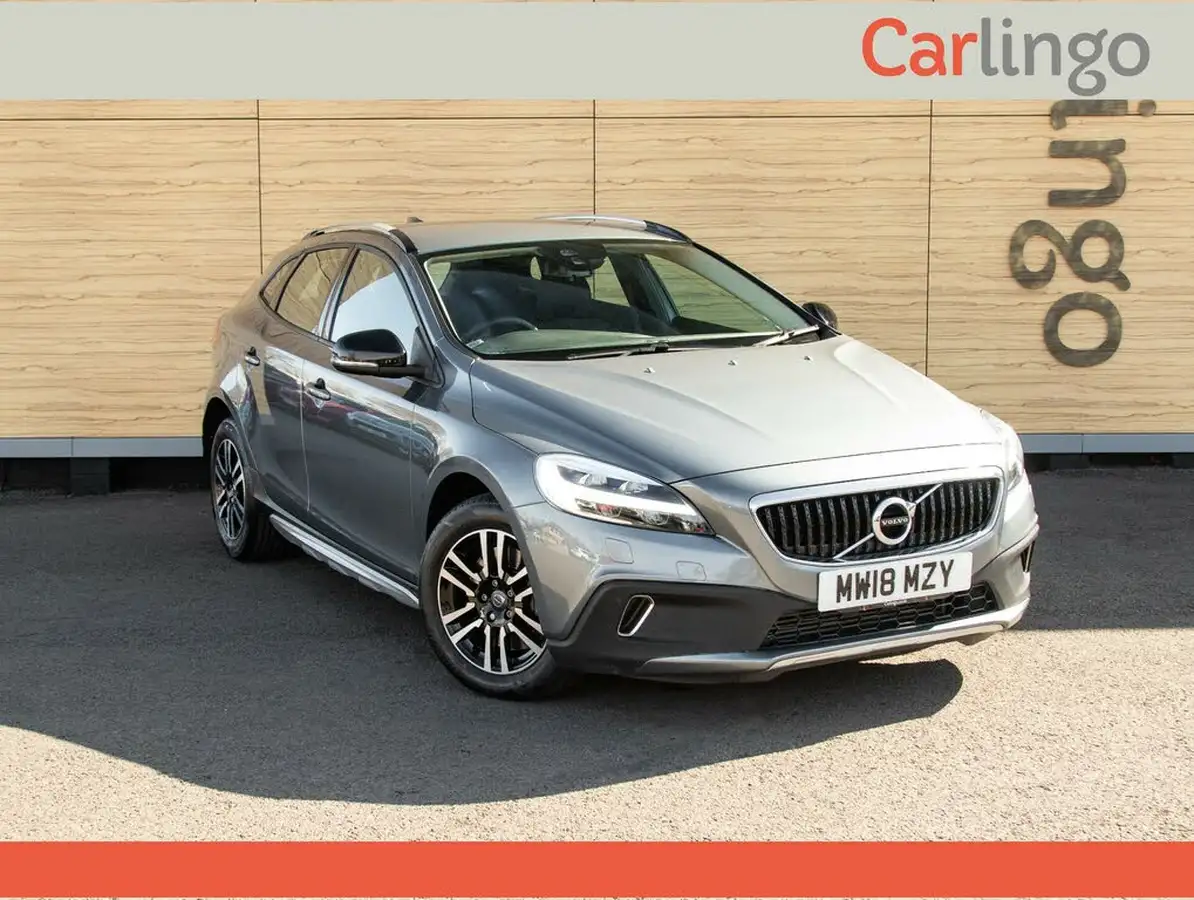 2018-volvo-v40-20td-d2-cross-country-nav-plus-geartronic-big-0