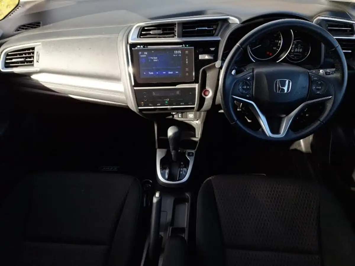2019-honda-jazz-13-i-vtec-ex-cvt-big-2