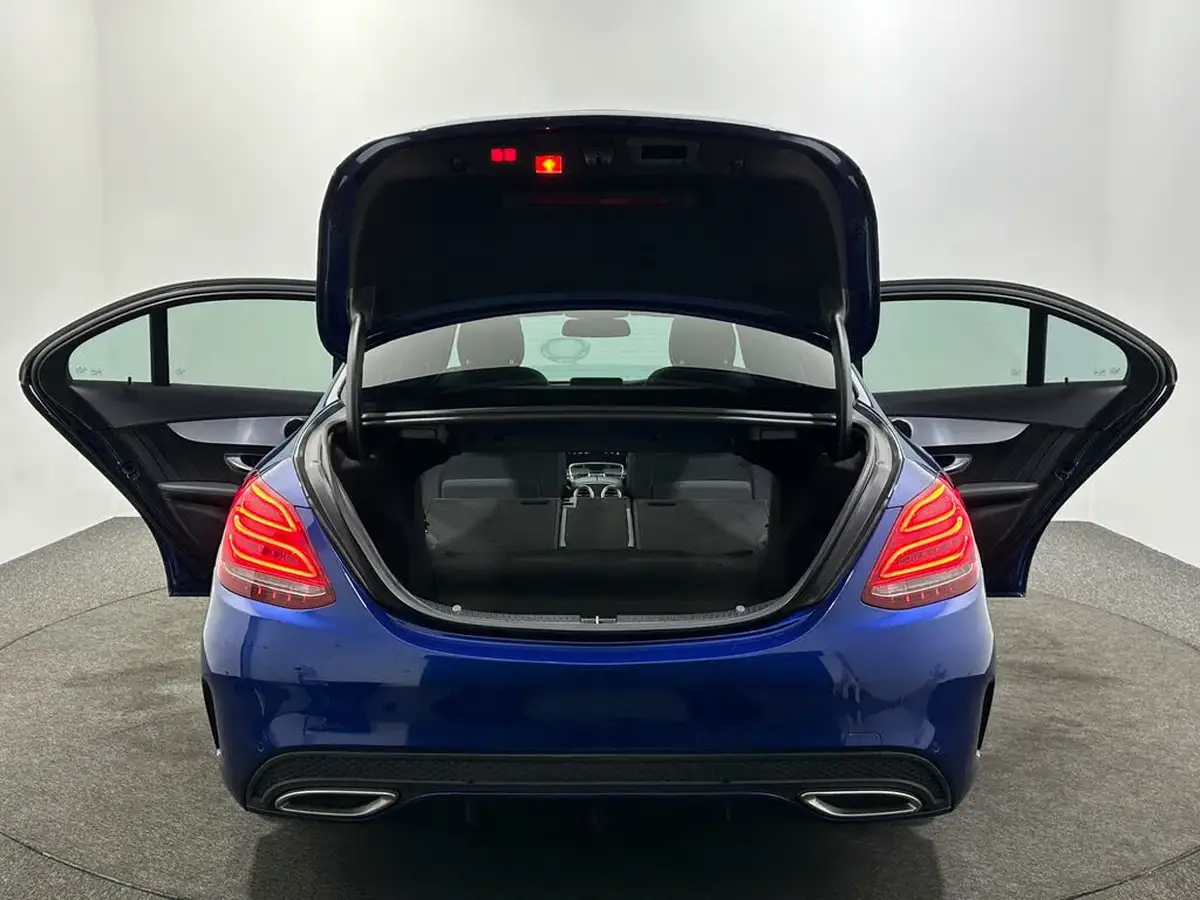 2015-mercedes-benz-c-class-21cdi-c300-amg-line-premiumss-saloon-4d-big-43