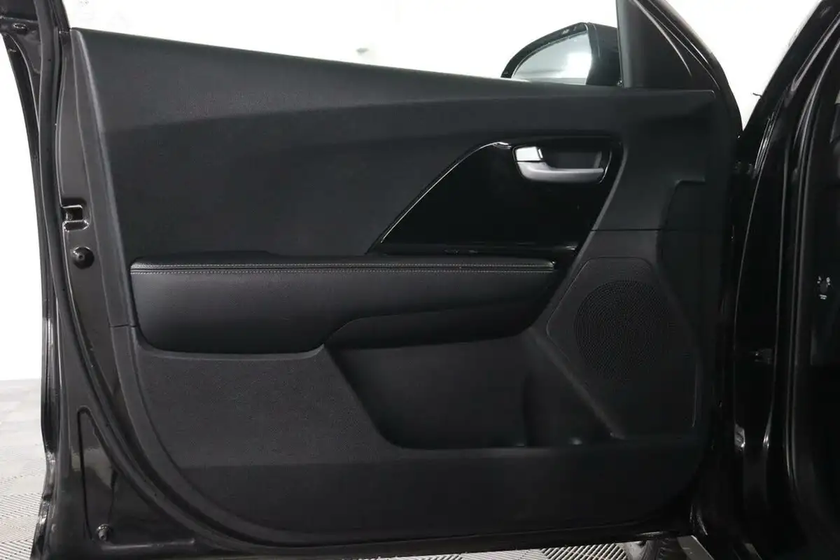 2016-kia-niro-16-gdi-2-big-39