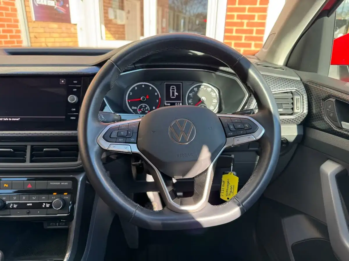 2021-volkswagen-t-cross-10-tsi-sel-110ps-big-32