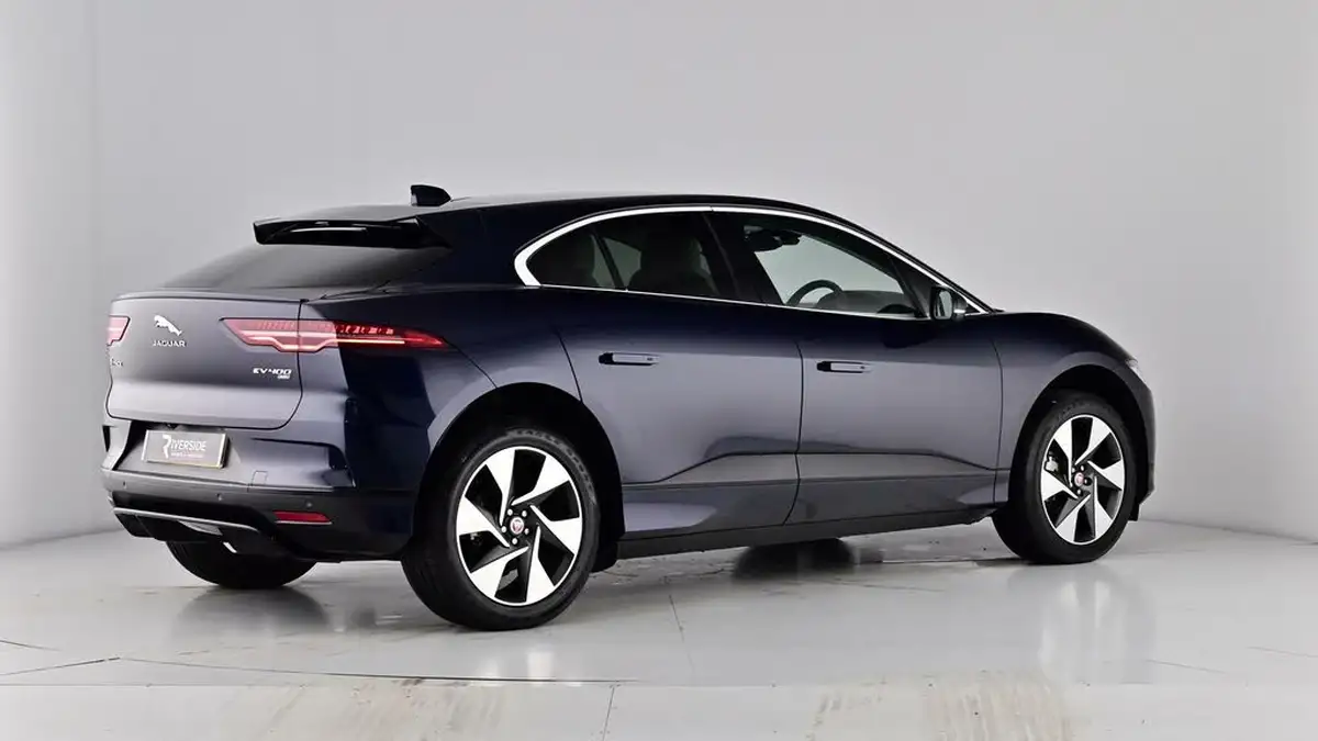 2022-jaguar-i-pace-ev400-se-big-77