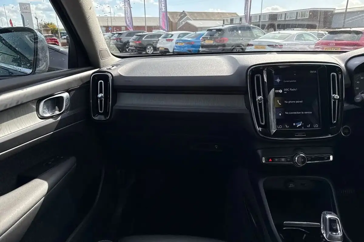 2020-volvo-xc40-20-t4-inscription-pro-big-18