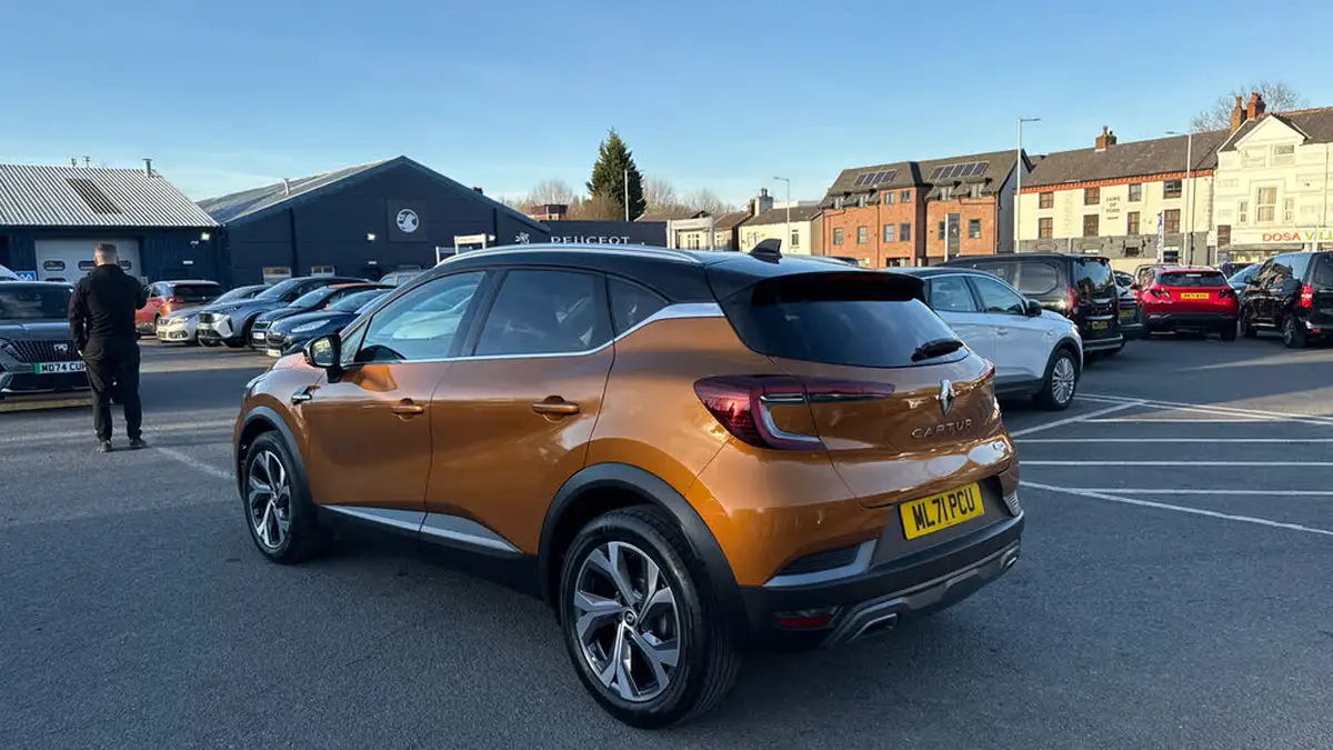 2021-renault-captur-13-tce-rs-line-big-4
