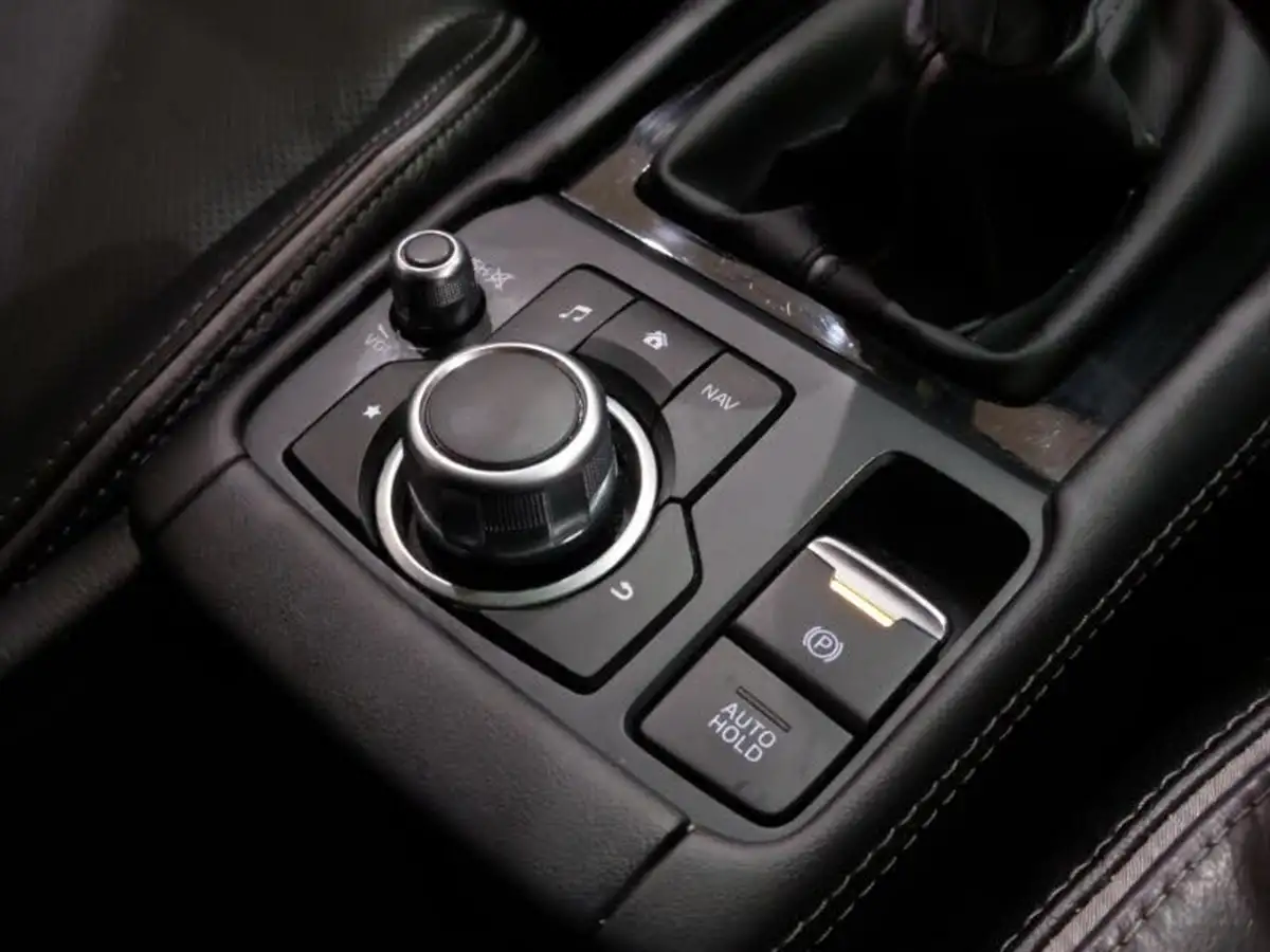2019-mazda-cx-3-20-sport-black-big-15