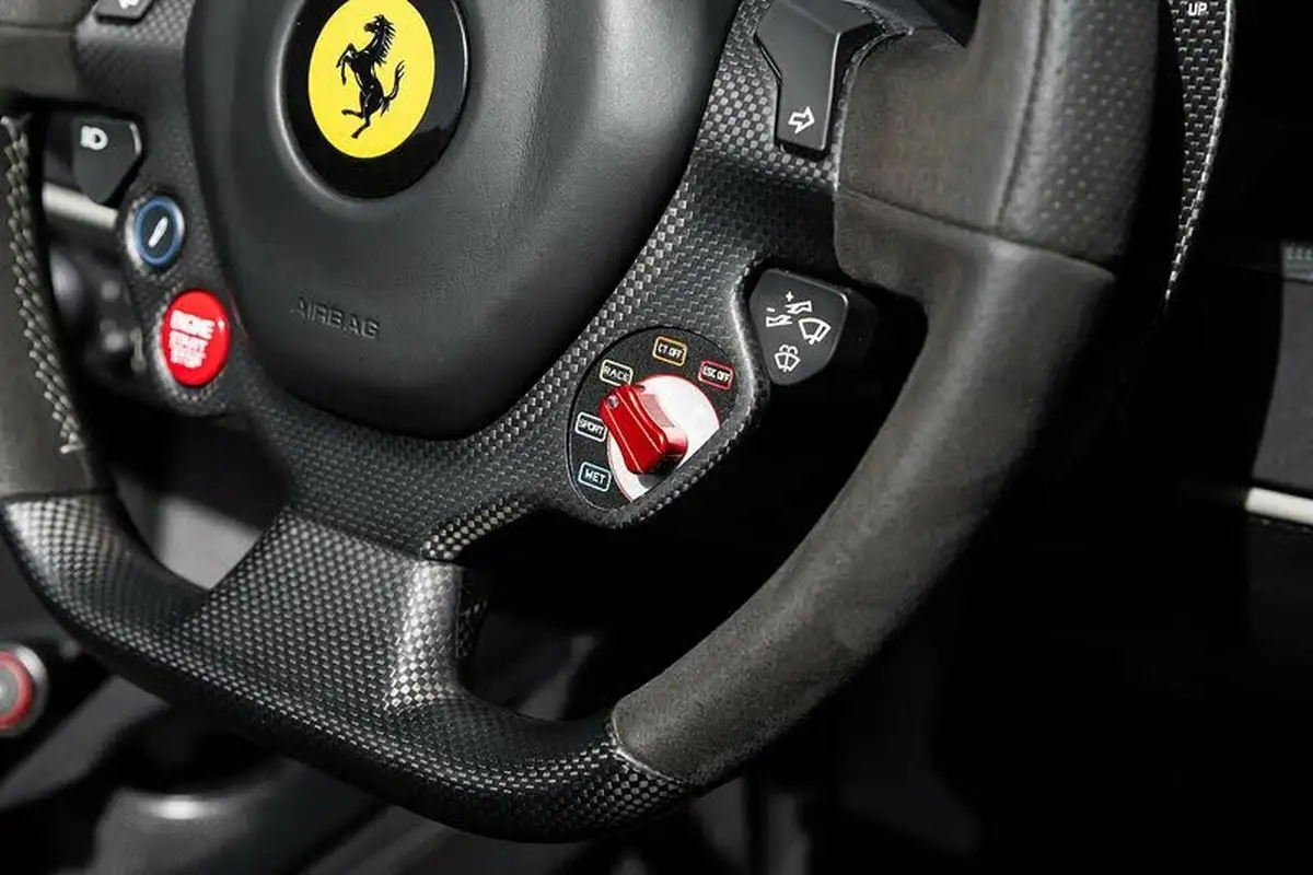 2019-ferrari-488-39-488-spider-big-37