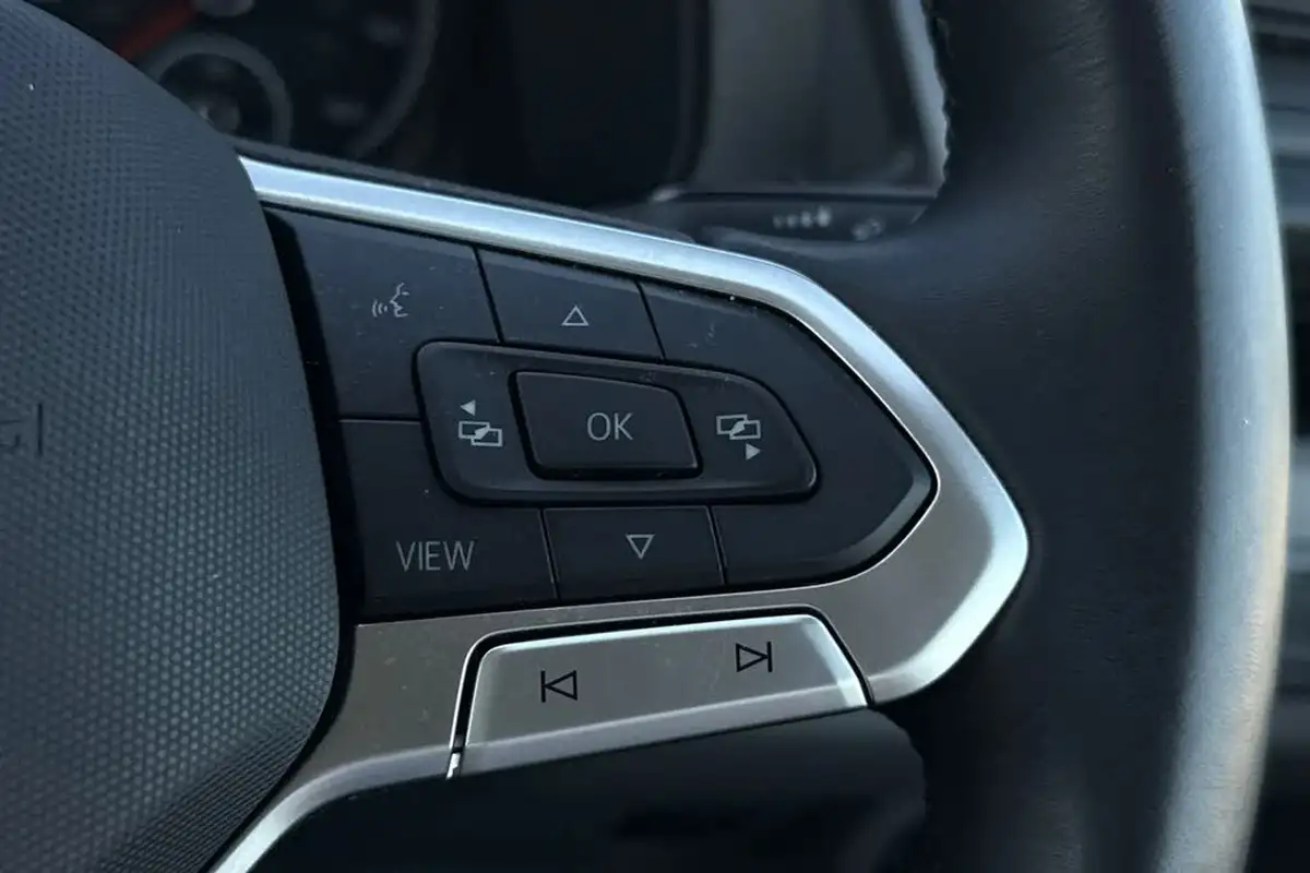 2024-volkswagen-transporter-big-35