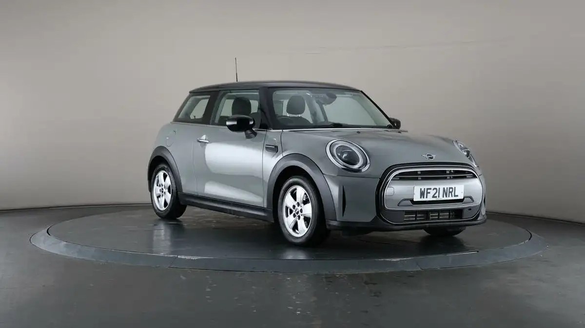 2021-mini-cooper-15-cooper-classic-hatchback-3d-big-41