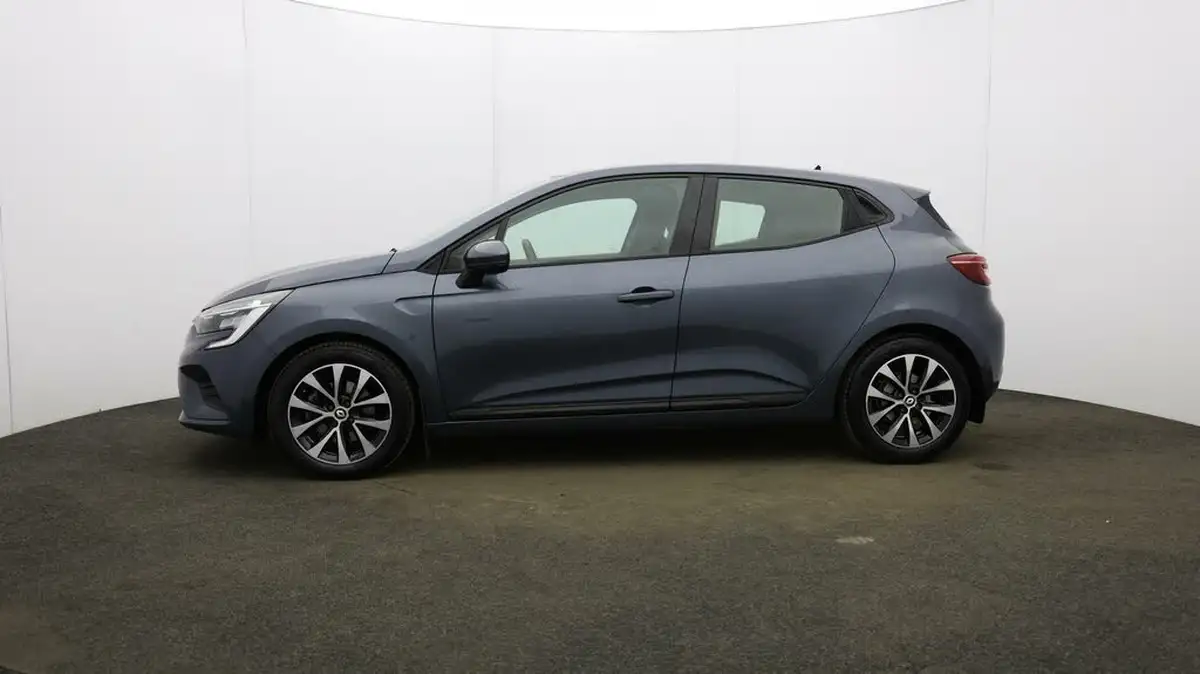 2022-renault-clio-16-iconic-big-59