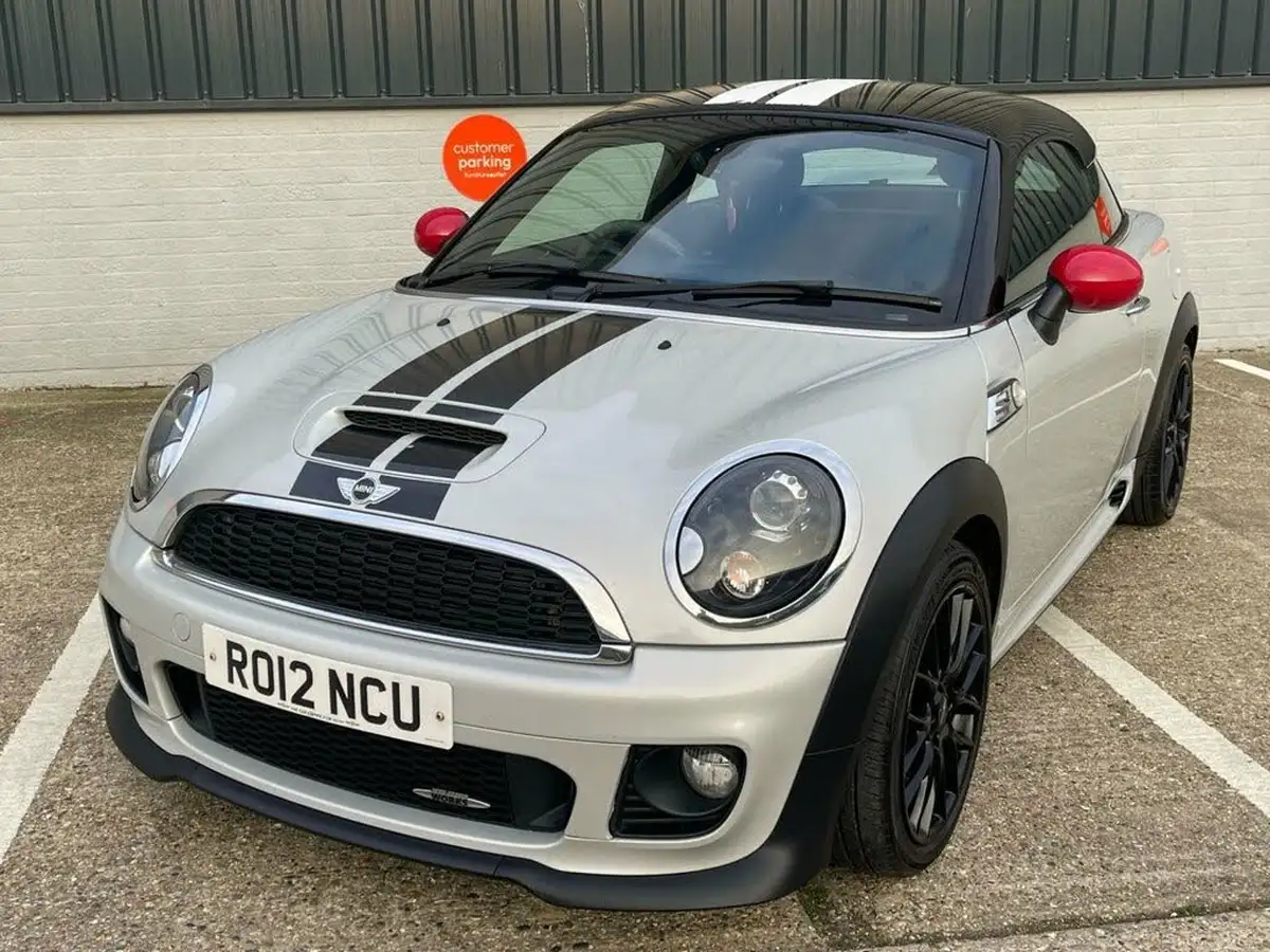 2012-mini-cooper-16-john-cooper-works-chili-coupe-3d-big-64