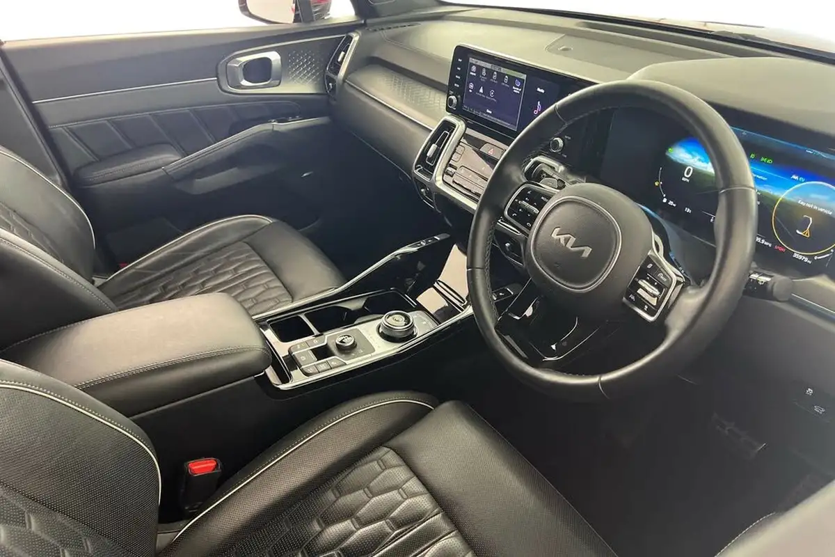 2022-kia-sorento-16-t-gdi-4-226bhp-hev-big-9