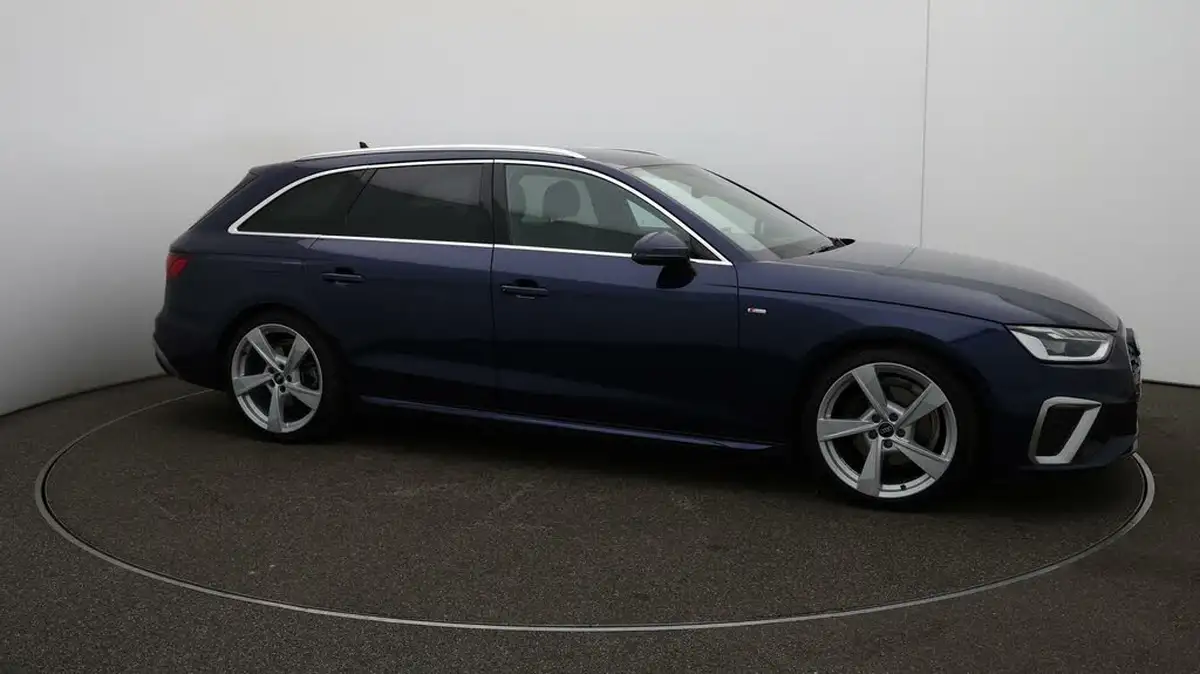 2022-audi-a4-avant-20-35-tfsi-s-line-tronic-big-40
