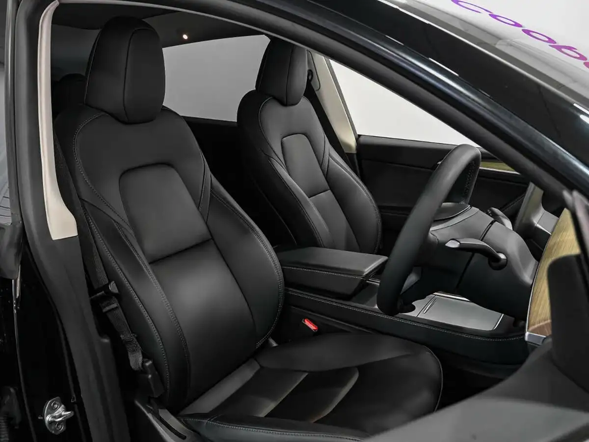 2022-tesla-model-y-e-long-range-big-2