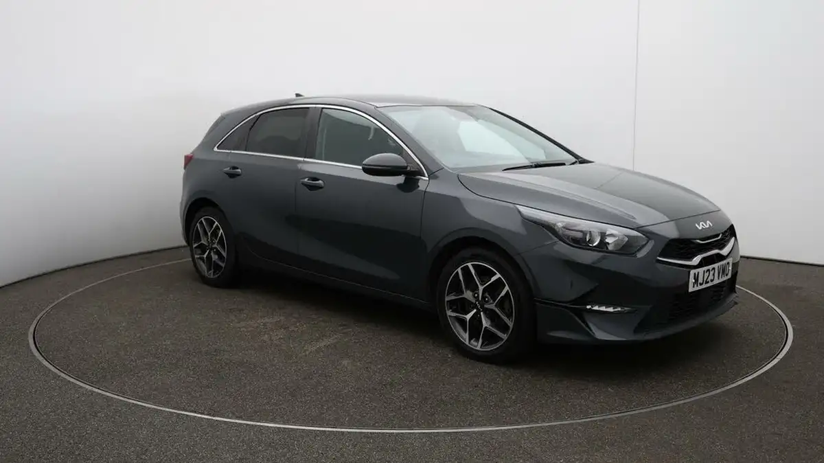2022-kia-ceed-15-t-gdi-3-hatchback-big-36