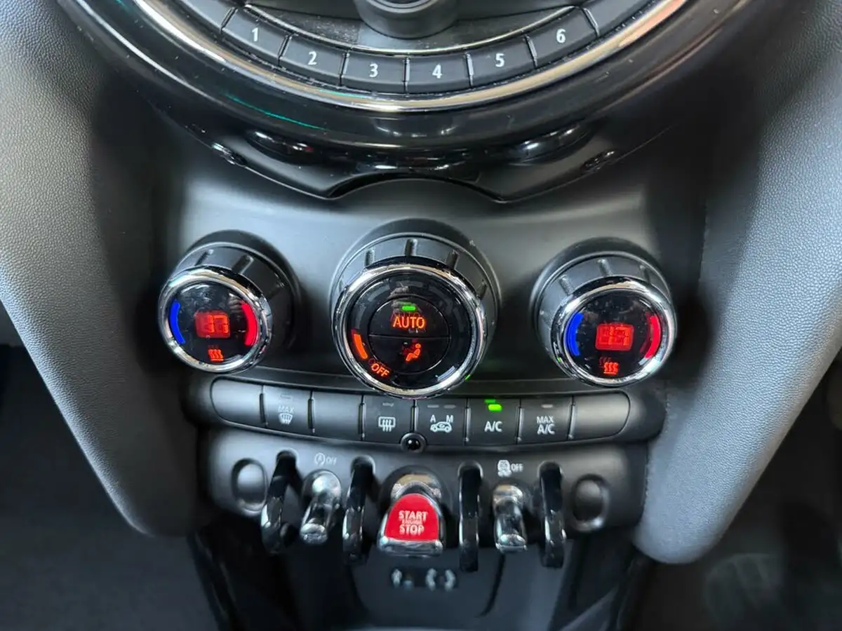 2015-mini-cooper-12-one-ss-5d-big-12