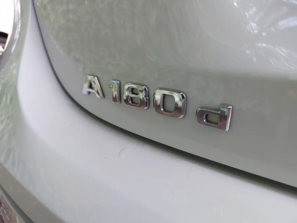 2024-mazda-mazda3-25-e-skyactiv-g-homura-big-11