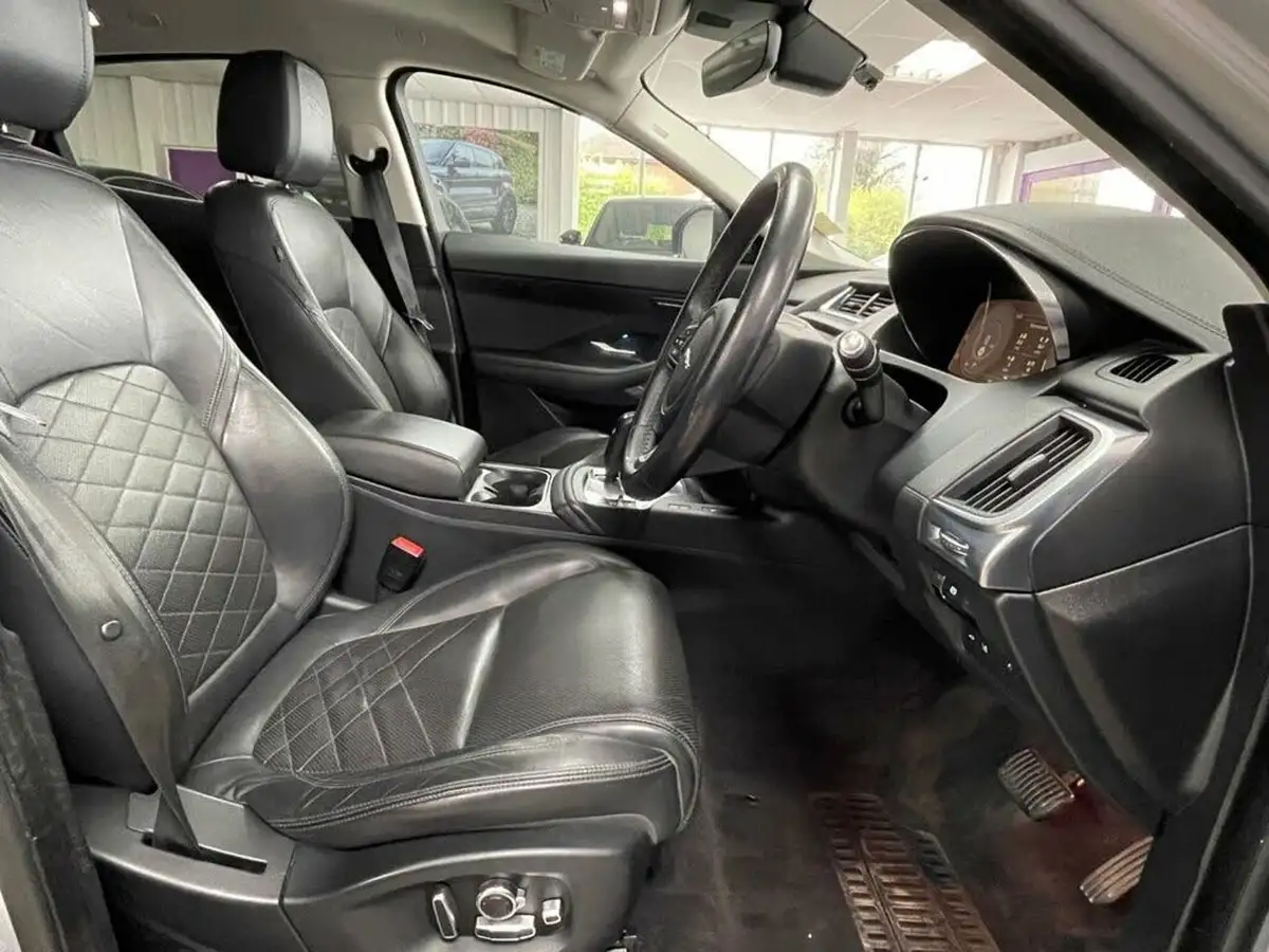 2019-jaguar-e-pace-20-i4d-hse-180ps-big-19