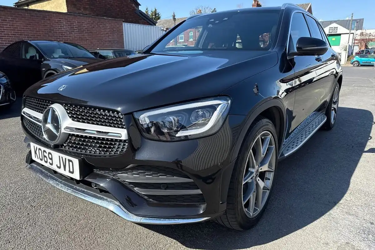2020-mercedes-benz-glc-class-20d-glc300d-amg-line-premium-plus-station-wagon-5d-big-49
