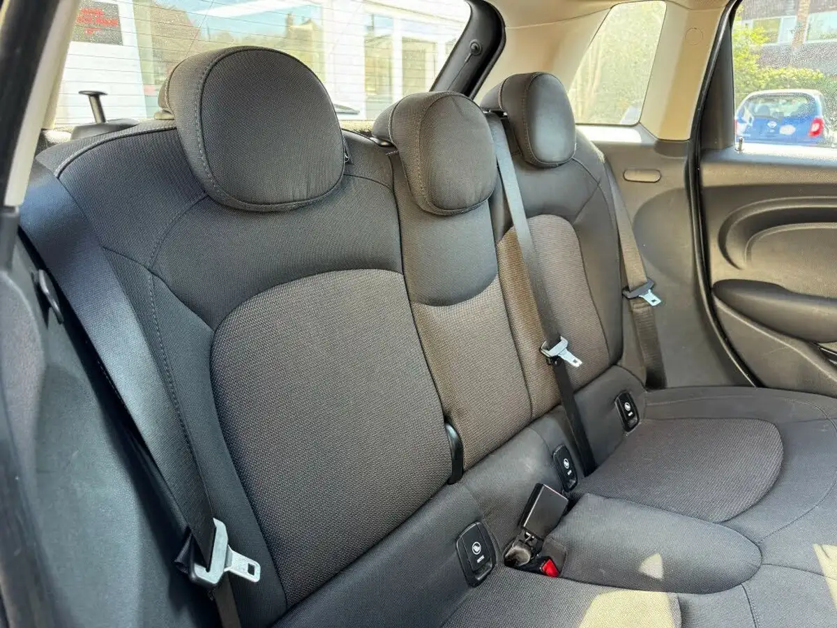 2019-mini-cooper-15-cooper-classic-hatchback-5d-big-17
