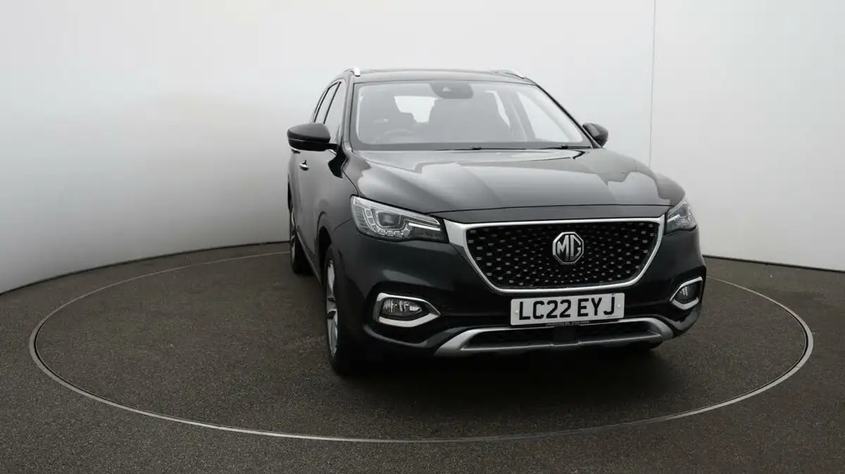 2022-mg-hs-15t-gdi-exclusive-162ps-big-35